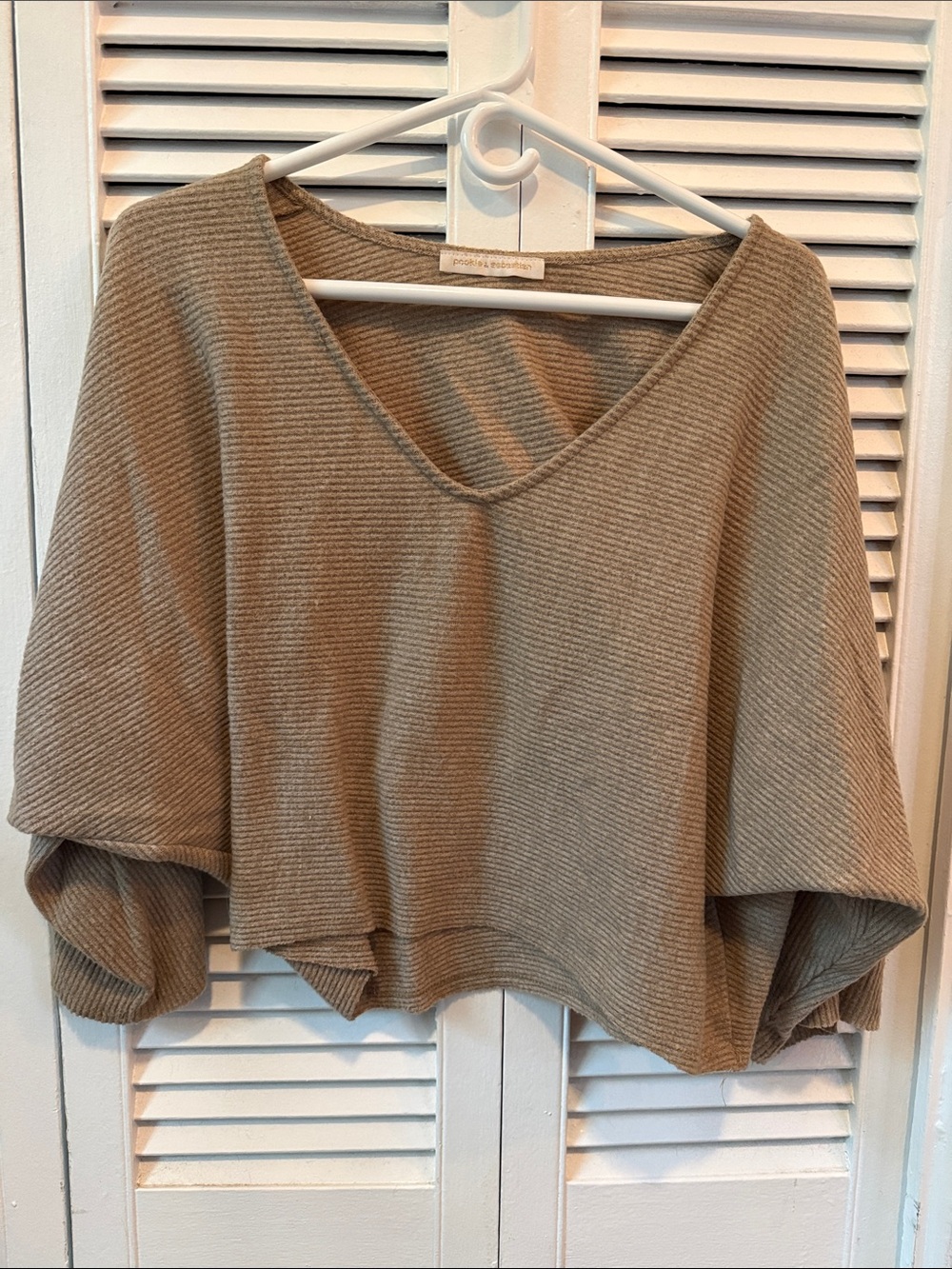 Pookie & Sebastian Cozy Ribbed V-Neck Boxy Sweater - Taupe